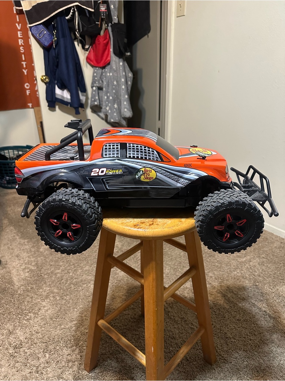 Traxxas PowerDrive 20 Volt Hobby Grade Chevrolet Silverado/ no remote